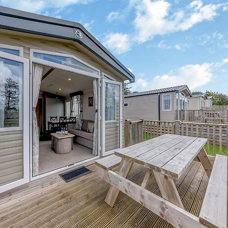 Waren Caravan Park Bamburgh Esterno foto