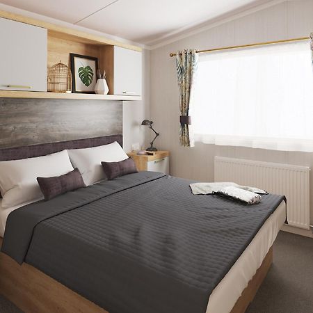 Waren Caravan Park Bamburgh Esterno foto