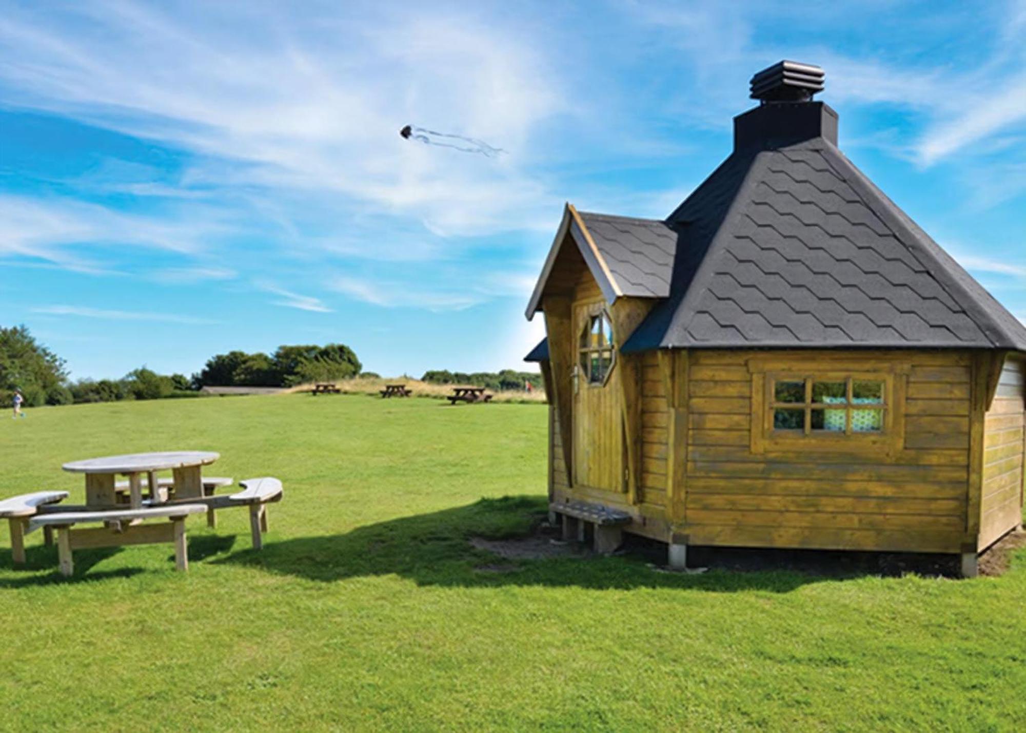 Waren Caravan Park Bamburgh Esterno foto